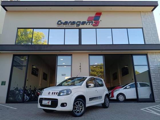 FIAT UNO 1.4 EVO SPORTING 8V FLEX 4P MANUAL FIAT UNO 1.4 EVO SPORTING 8V FLEX 4P MANUAL
